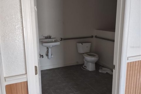 Propiedad comercial en venta en Belleview, Florida № 1866724 - foto 14