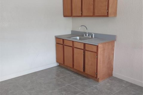 Propiedad comercial en venta en Belleview, Florida № 1866724 - foto 18