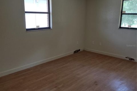 Propiedad comercial en venta en Belleview, Florida № 1866724 - foto 12