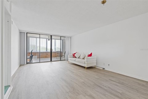 Condo in Clearwater, Florida, 2 bedrooms  № 1866315 - photo 3