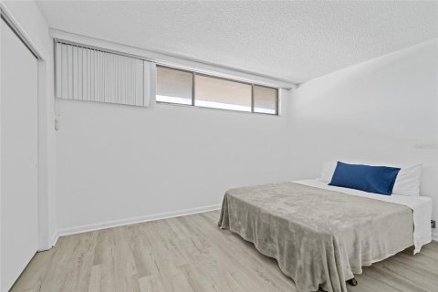 Condo in Clearwater, Florida, 2 bedrooms  № 1866315 - photo 20