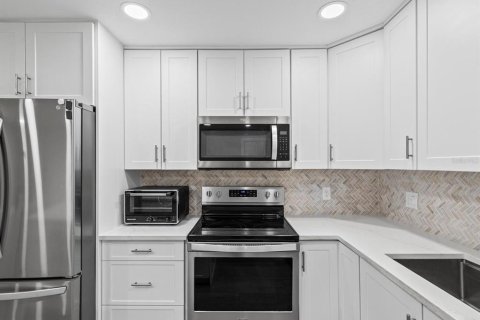 Copropriété à louer à Tampa, Floride: 1 chambre, 70.61 m2 № 2407069 - photo 11