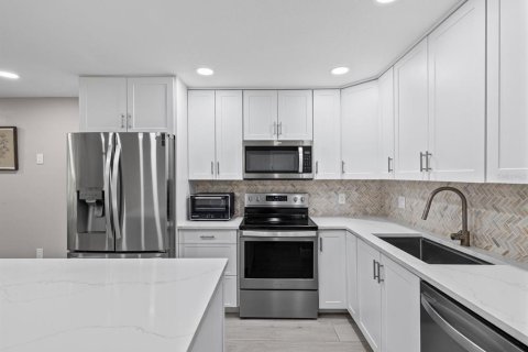 Copropriété à louer à Tampa, Floride: 1 chambre, 70.61 m2 № 2407069 - photo 3