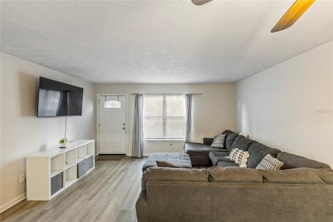 Townhouse in Jacksonville, Florida 3 bedrooms, 118.91 sq.m. № 2233259 - photo 14