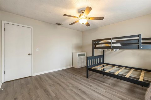 Townhouse in Jacksonville, Florida 3 bedrooms, 118.91 sq.m. № 2233259 - photo 10