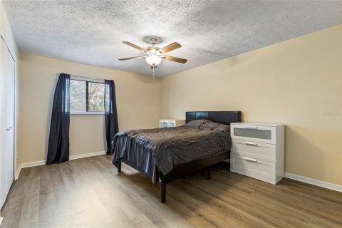 Townhouse in Jacksonville, Florida 3 bedrooms, 118.91 sq.m. № 2233259 - photo 17