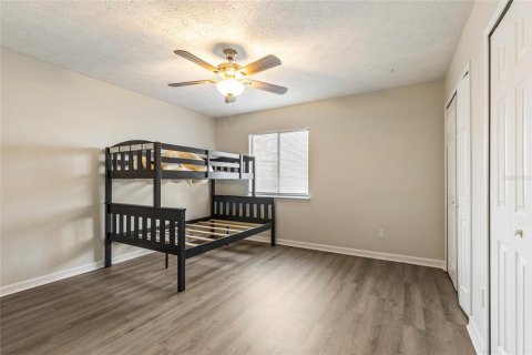 Townhouse in Jacksonville, Florida 3 bedrooms, 118.91 sq.m. № 2233259 - photo 9