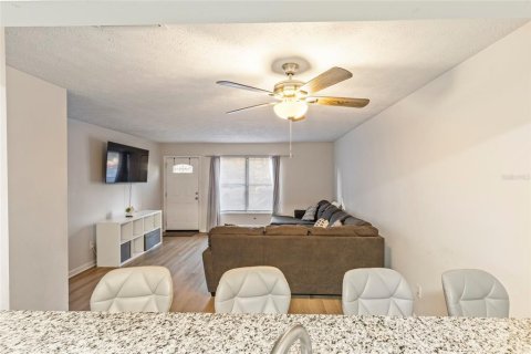 Townhouse in Jacksonville, Florida 3 bedrooms, 118.91 sq.m. № 2233259 - photo 5