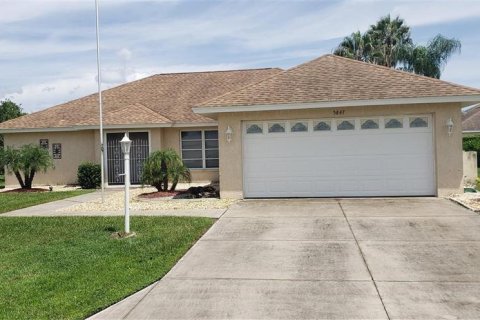 Casa en alquiler en Venice, Florida, 3 dormitorios, 149.39 m2 № 1848172 - foto 1