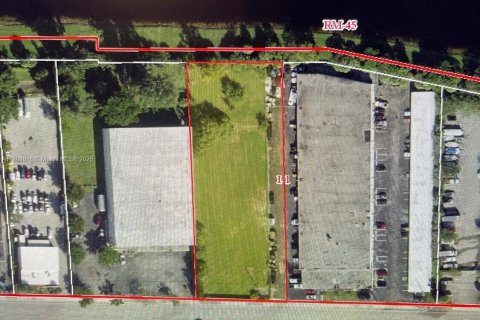 Propiedad comercial en venta en Pompano Beach, Florida № 1941218 - foto 7