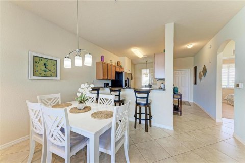 Copropriété à vendre à Bradenton, Floride: 2 chambres, 104.14 m2 № 2212981 - photo 16