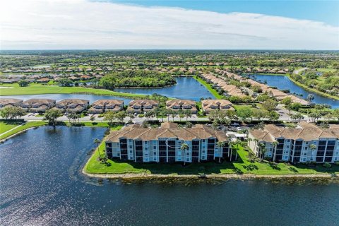 Copropriété à vendre à Bradenton, Floride: 2 chambres, 104.14 m2 № 2212981 - photo 5