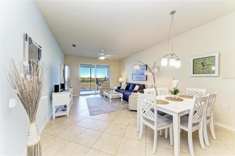 Copropriété à vendre à Bradenton, Floride: 2 chambres, 104.14 m2 № 2212981 - photo 2