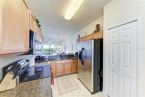 Copropriété à vendre à Bradenton, Floride: 2 chambres, 104.14 m2 № 2212981 - photo 22