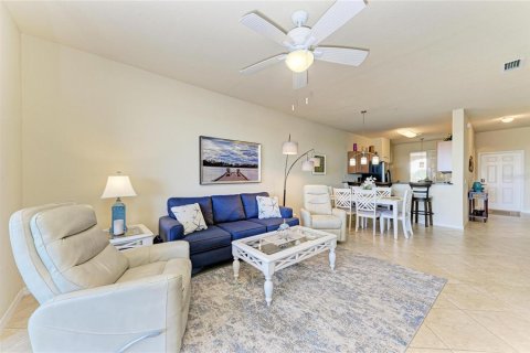 Copropriété à vendre à Bradenton, Floride: 2 chambres, 104.14 m2 № 2212981 - photo 14