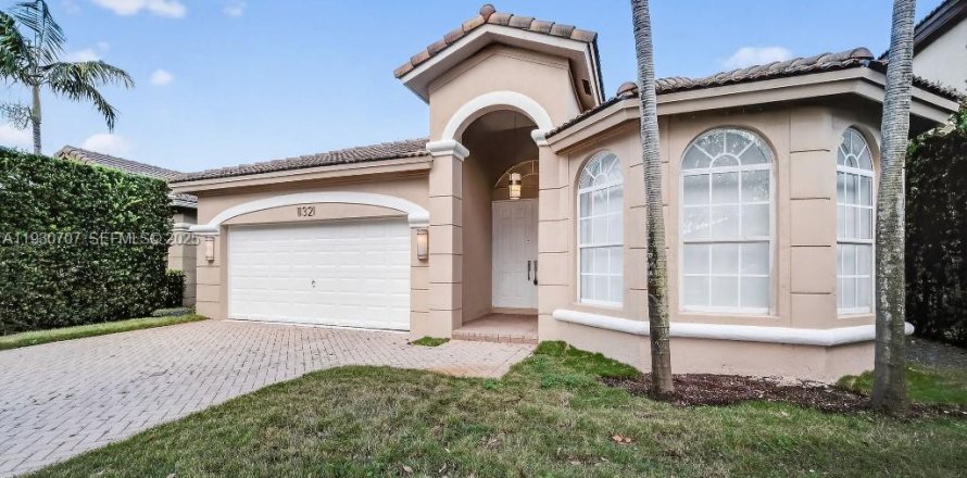 Дом в Дорал, Флорида 6 комнат, 199.18м2 № 1991966