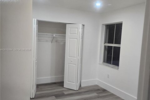 Villa ou maison à louer à Cooper City, Floride: 3 chambres, 148.83 m2 № 2076338 - photo 10