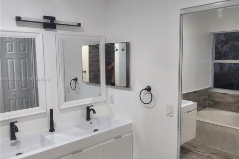 Villa ou maison à louer à Cooper City, Floride: 3 chambres, 148.83 m2 № 2076338 - photo 7