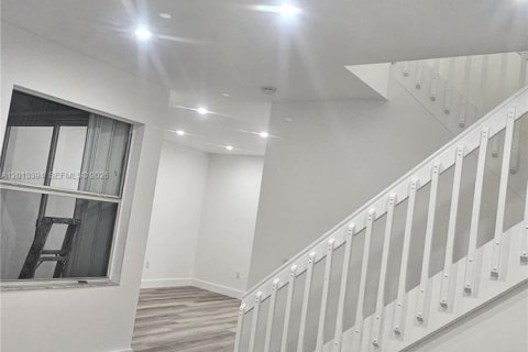 Villa ou maison à louer à Cooper City, Floride: 3 chambres, 148.83 m2 № 2076338 - photo 3