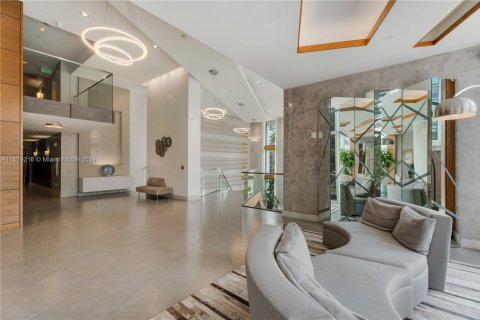 Condo in Miami, Florida, 3 bedrooms  № 1170849 - photo 10