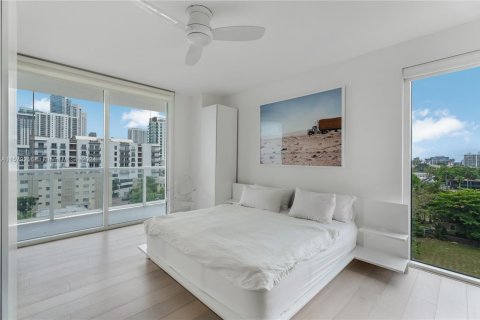 Condo in Miami, Florida, 3 bedrooms  № 1170849 - photo 4