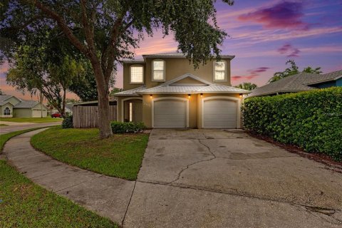 Casa en Titusville, Florida 3 dormitorios, 179.12 m2 № 2134287