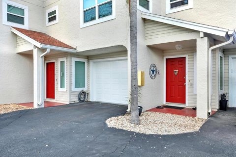 Immobilier commercial à vendre à Indian Rocks Beach, Floride: 14 chambres, 796.64 m2 № 1843944 - photo 4