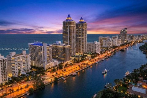 Condo in Miami Beach, Florida, 1 bedroom  № 2270988