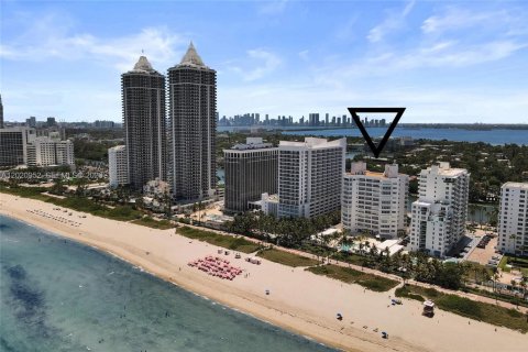 Condo in Miami Beach, Florida, 1 bedroom № 2270988 - photo 17