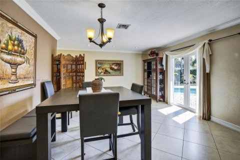 Casa en venta en Pembroke Pines, Florida, 3 dormitorios, 126.81 m2 № 1852278 - foto 8