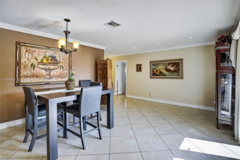 Casa en venta en Pembroke Pines, Florida, 3 dormitorios, 126.81 m2 № 1852278 - foto 7