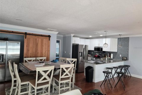 Villa ou maison à louer à Tampa, Floride: 5 chambres, 262.36 m2 № 2202877 - photo 22