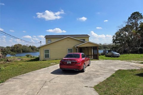 Villa ou maison à louer à Tampa, Floride: 5 chambres, 262.36 m2 № 2202877 - photo 7