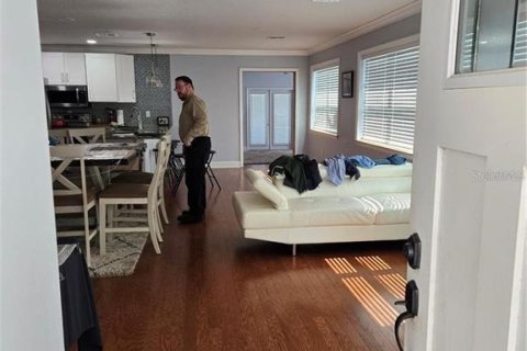 Villa ou maison à louer à Tampa, Floride: 5 chambres, 262.36 m2 № 2202877 - photo 18