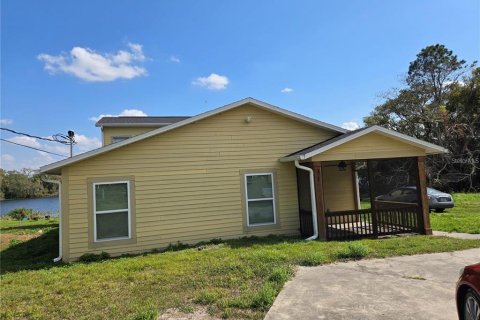 Villa ou maison à louer à Tampa, Floride: 5 chambres, 262.36 m2 № 2202877 - photo 6