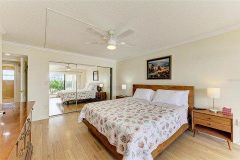 Condo in Sarasota, Florida, 2 bedrooms  № 1886820 - photo 25