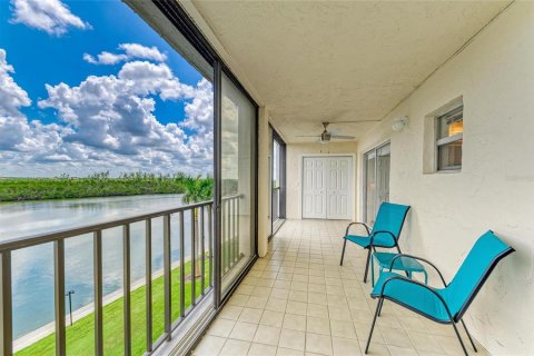 Condo in Sarasota, Florida, 2 bedrooms  № 1886820 - photo 14