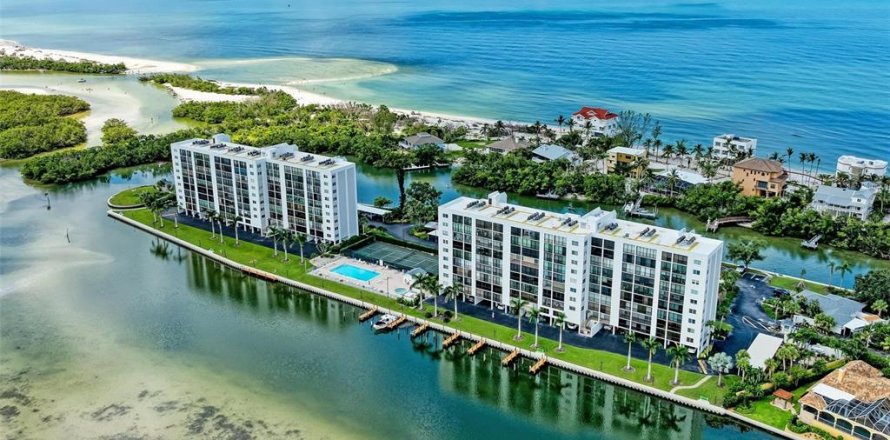Condo in Sarasota, Florida, 2 bedrooms  № 1886820