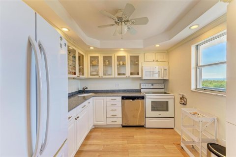 Condo in Sarasota, Florida, 2 bedrooms  № 1886820 - photo 19
