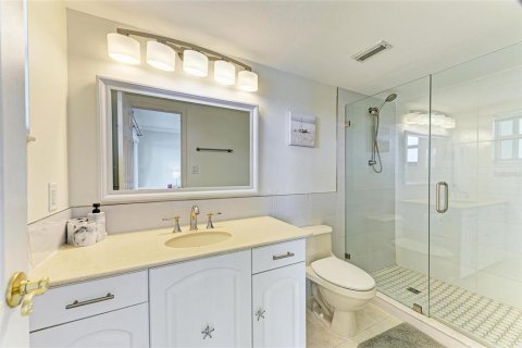 Condo in Sarasota, Florida, 2 bedrooms  № 1886820 - photo 27