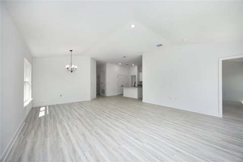 House in Alachua, Florida 4 bedrooms, 153.01 sq.m. № 2151229 - photo 10