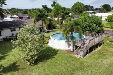 Villa ou maison à vendre à Homestead, Floride: 3 chambres, 148.27 m2 № 1968401 - photo 30