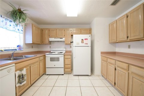 Villa ou maison à vendre à Homestead, Floride: 3 chambres, 148.27 m2 № 1968401 - photo 7