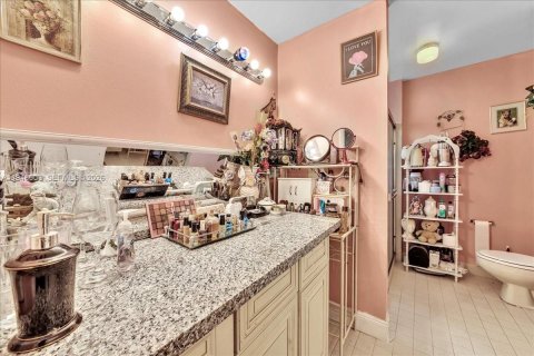 Купить виллу или дом в Санрайз, Флорида 4 спальни, 174.28м2, № 2004004 - фото 19