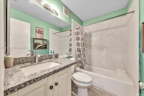 Купить виллу или дом в Санрайз, Флорида 4 спальни, 174.28м2, № 2004004 - фото 16