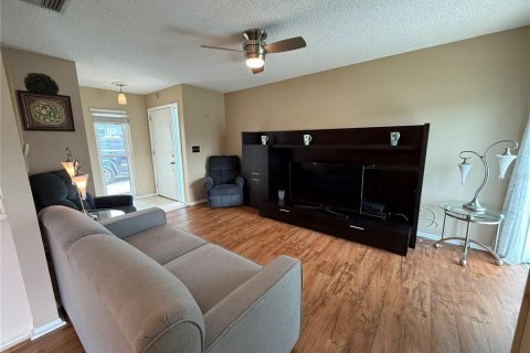 Condominio en venta en Palm Harbor, Florida, 1 dormitorio, 75.62 m2 № 1827338 - foto 9