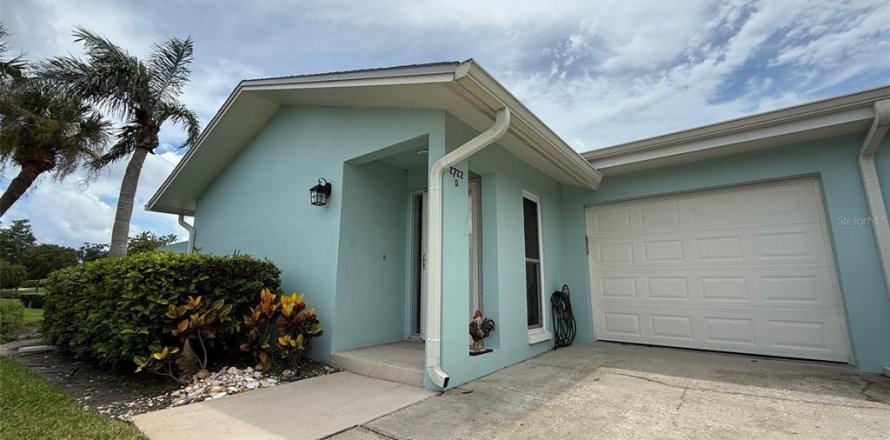 Condominio en Palm Harbor, Florida, 1 dormitorio  № 1827338