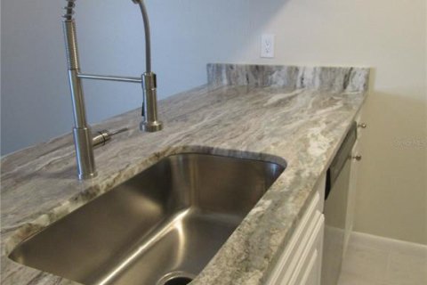 Condominio en alquiler en Tampa, Florida, 2 dormitorios, 79.62 m2 № 1877398 - foto 7