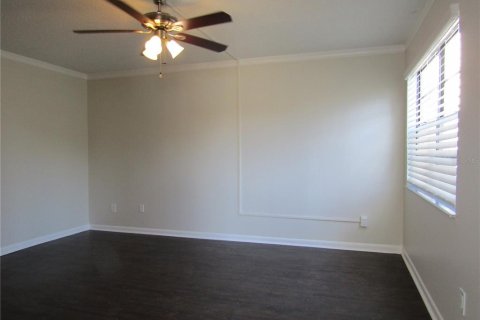 Condominio en alquiler en Tampa, Florida, 2 dormitorios, 79.62 m2 № 1877398 - foto 3