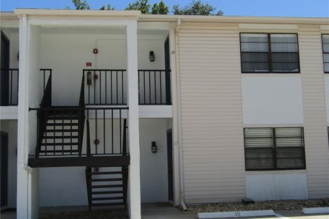 Condominio en alquiler en Tampa, Florida, 2 dormitorios, 79.62 m2 № 1877398 - foto 1